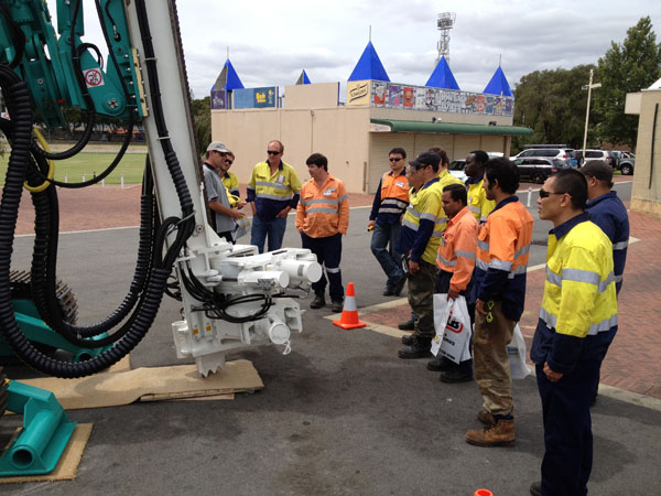 Grand-Stahlspund besuchte die Western Australian Mining Ausstellung in Australien